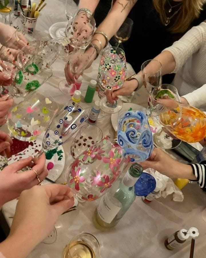 Eclub apresenta: Tarde com empreendedoras | Pintura em taças
